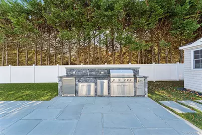 275 Mill Road, Westhampton Beach, NY 11978 - Photo 19