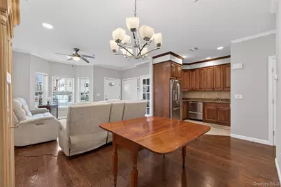 294 Spring Drive, East Meadow, NY 11554 - Photo 7