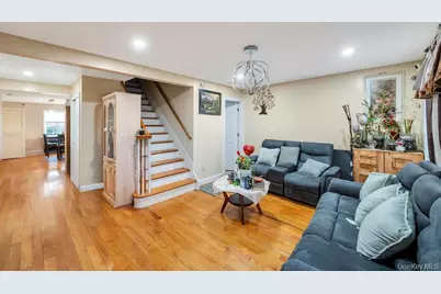 69 E 8th Street, Huntington Station, NY 11746 - Photo 33