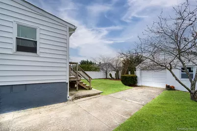 96 East Avenue, Freeport, NY 11520 - Photo 25