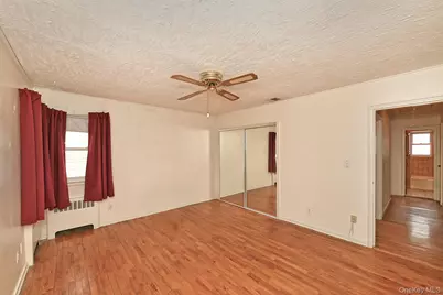 481 Leonard Boulevard, New Hyde Park, NY 11040 - Photo 13