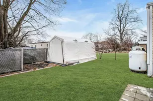 58 Valley Forge Dr, Bohemia, NY 11716 - Photo 17