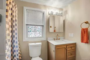 58 Valley Forge Dr, Bohemia, NY 11716 - Photo 13