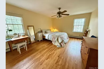 86 Krispin Lane, East Setauket, NY 11733 - Photo 5