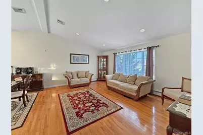 22 Sharon Drive, Middletown, NY 10941 - Photo 5