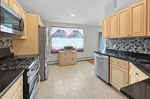 22 Sharon Dr, Middletown, NY 10941 - Photo 13