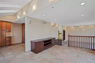 208 Boulder Ridge Rd, Scarsdale, NY 10583 - Photo 9