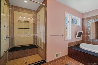 208 Boulder Ridge Road, Scarsdale, NY 10583 - Photo 19