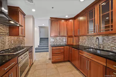 208 Boulder Ridge Road, Scarsdale, NY 10583 - Photo 3