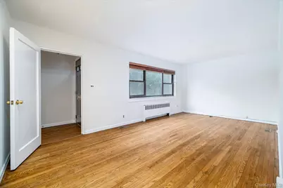 105 15th Street #A1, Garden City, NY 11530 - Photo 3