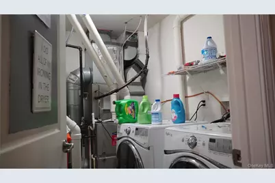 1402 Hawthorn Way, New Windsor, NY 12553 - Photo 25