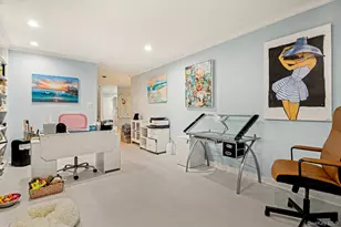 16 Hampshire Ct, Holbrook, NY 11741 - Photo 19