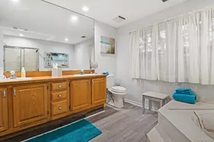 16 Hampshire Ct, Holbrook, NY 11741 - Photo 21