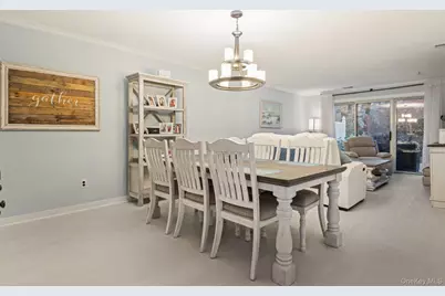 16 Hampshire Court, Holbrook, NY 11741 - Photo 5