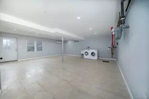 70-36 70th St, Glendale, NY 11385 - Photo 23