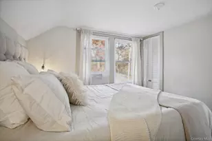 74 Davis St, Locust Valley, NY 11560 - Photo 11