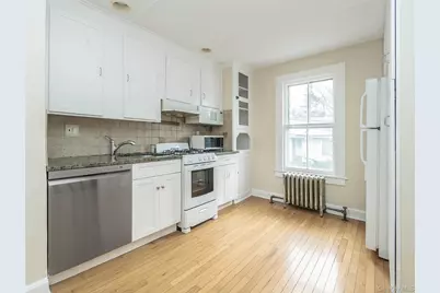 339 Glen Avenue #Upper, Sea Cliff, NY 11579 - Photo 15