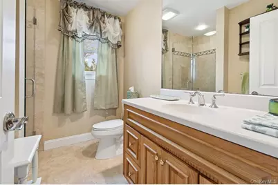 15 Carter Road, Hampton Bays, NY 11946 - Photo 23