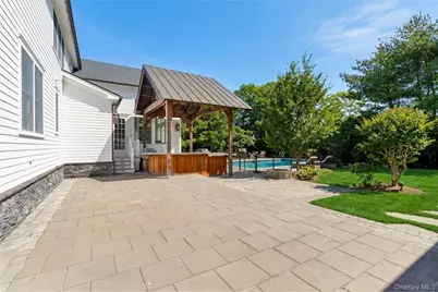 15 Carter Road, Hampton Bays, NY 11946 - Photo 5