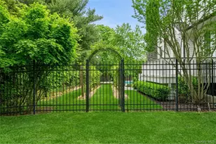 15 Carter Rd, Hampton Bays, NY 11946 - Photo 3