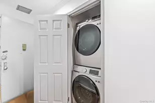 81-15 Queens Blvd, Elmhurst, NY 11373 - Photo 13