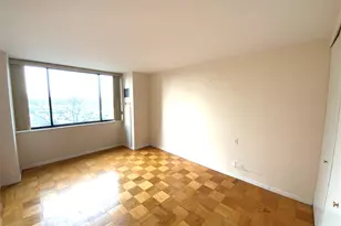 271-10 Grand Central Pkwy, Floral Park, NY 11005 - Photo 13