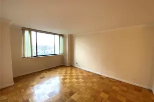 271-10 Grand Central Pkwy, Floral Park, NY 11005 - Photo 3