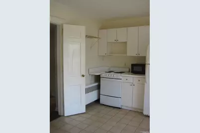 117 Blydenburg Avenue #B, Smithtown, NY 11787 - Photo 19