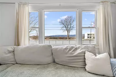 1076 Hoagerburgh Road, Wallkill, NY 12589 - Photo 9