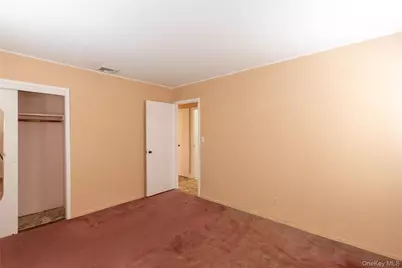 106 Powell Court, North Babylon, NY 11703 - Photo 17