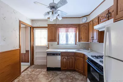 106 Powell Court, North Babylon, NY 11703 - Photo 13