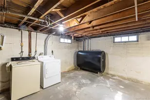 106 Powell Ct, North Babylon, NY 11703 - Photo 21