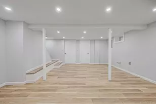 33 Willow Ave, Freeport, NY 11520 - Photo 19