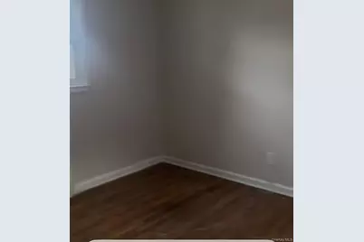 92 Lawrence Street, Farmingdale, NY 11735 - Photo 5