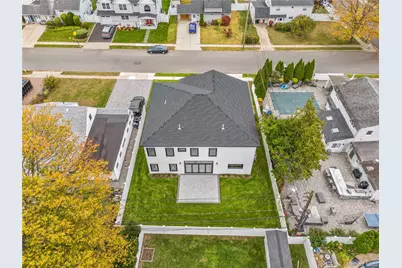 48 Martin Lane, Westbury, NY 11590 - Photo 27