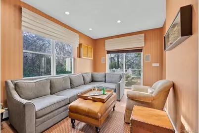 10 Clover Drive, Great Neck, NY 11021 - Photo 5