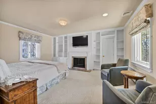 10 Clover Dr, Great Neck, NY 11021 - Photo 13