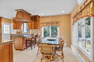 10 Clover Dr, Great Neck, NY 11021 - Photo 9