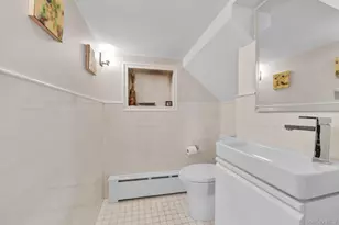 10 Clover Dr, Great Neck, NY 11021 - Photo 21