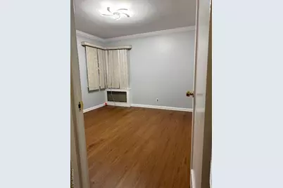 915 N 7th Street, New Hyde Park, NY 11040 - Photo 11