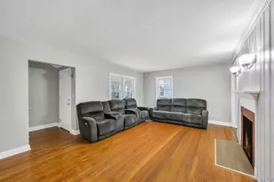 88 Krug Pl, Mineola, NY 11501 - Photo 5
