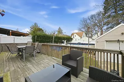 447 Chestnut Street, West Hempstead, NY 11552 - Photo 21