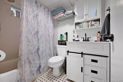 447 Chestnut Street, West Hempstead, NY 11552 - Photo 19