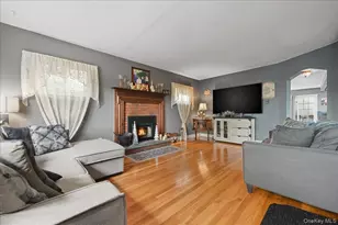 447 Chestnut St, West Hempstead, NY 11552 - Photo 3