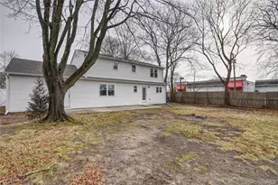 26 Clinton St, Center Moriches, NY 11934 - Photo 27