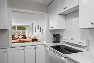 20 Old Mamaroneck Rd, White Plains, NY 10605 - Photo 11