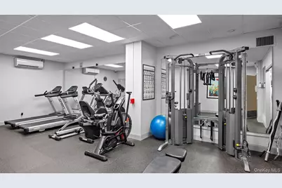 20 Old Mamaroneck Road #2D, White Plains, NY 10605 - Photo 17