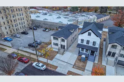 342 E 234th Street, Bronx, NY 10470 - Photo 11