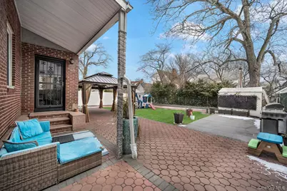 87-67 Chevy Chase, Jamaica, NY 11432 - Photo 31