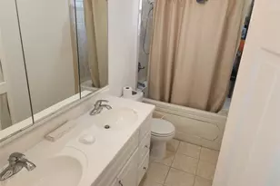 30 Cathedral Ave, Hempstead, NY 11550 - Photo 11